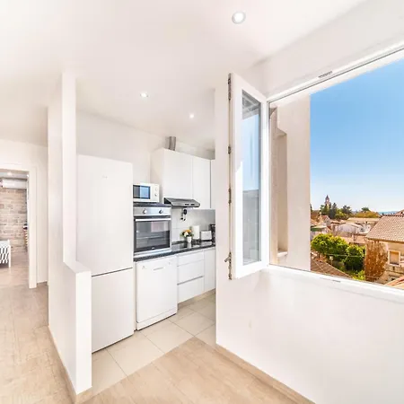 Lilly Apartman Split