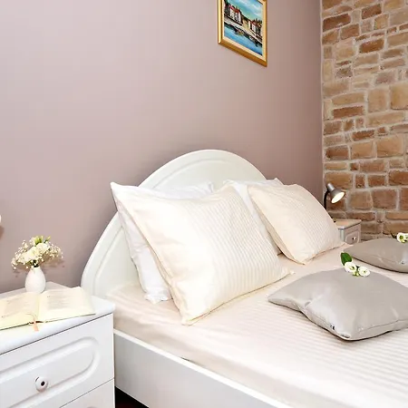 Lilly Apartman Split