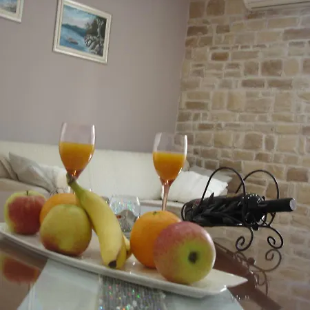 Lilly Apartman Split